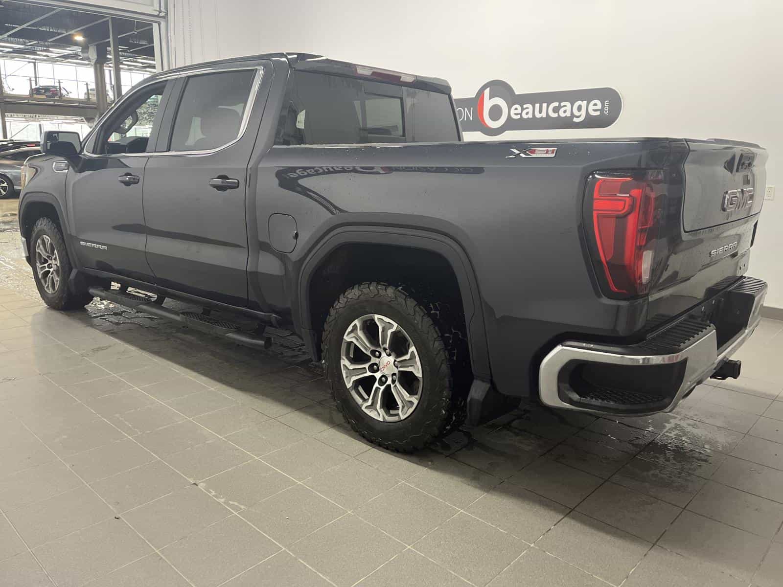 Image 3 GMC Sierra 1500 SLE 2024