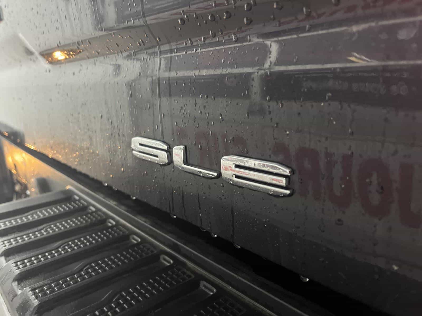 2024 GMC Sierra 1500 SLE - Image 24