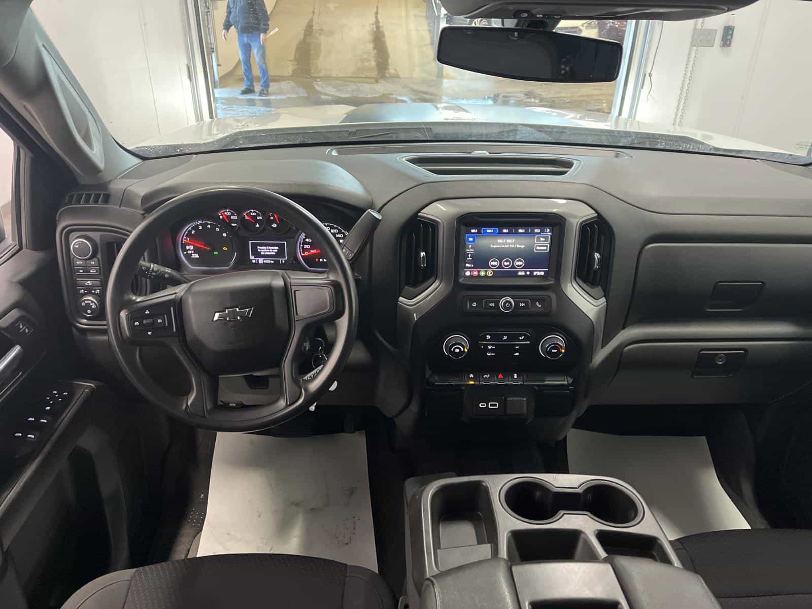 2022 Chevrolet Silverado 1500 LTD Custom - Image 18