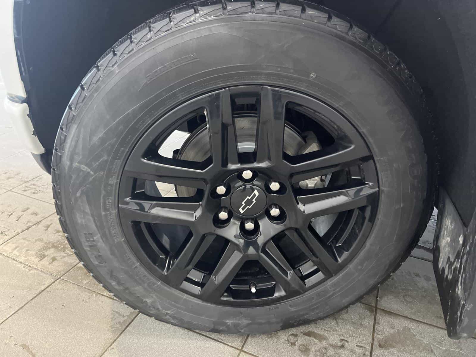 2022 Chevrolet Silverado 1500 LTD Custom - Image 19