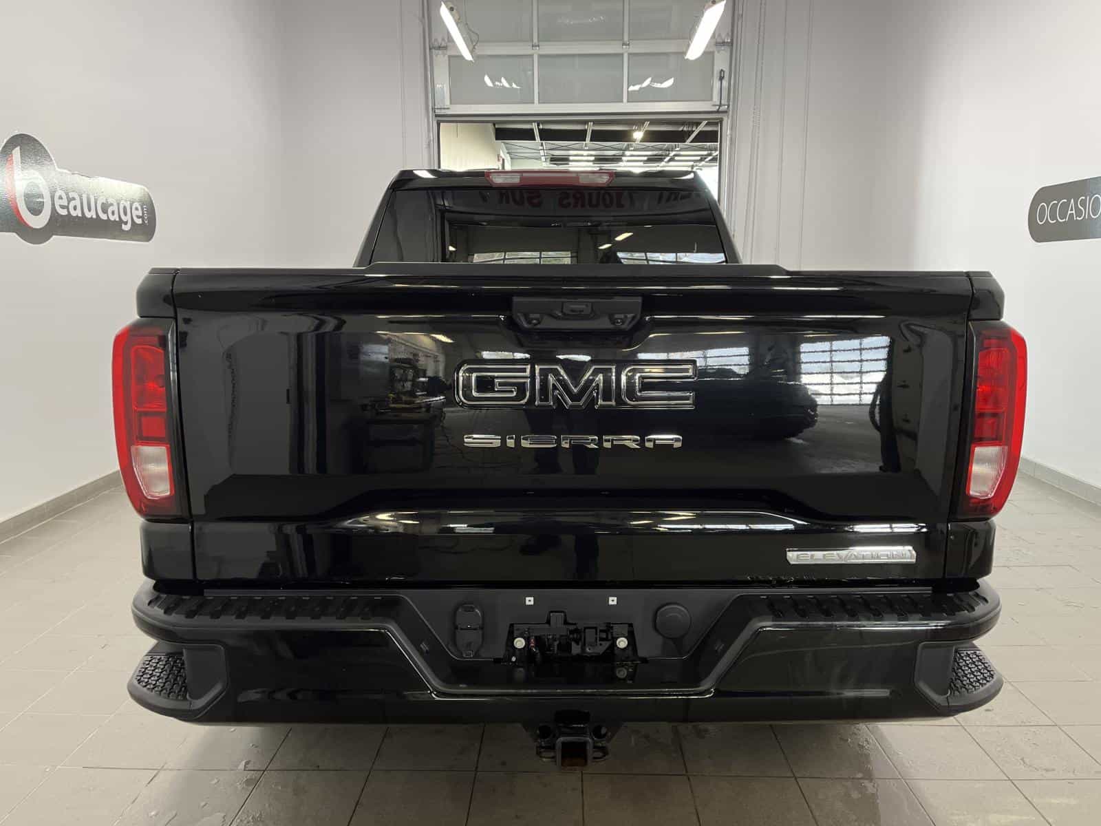 2024 GMC Sierra 1500 Elevation - Image 4