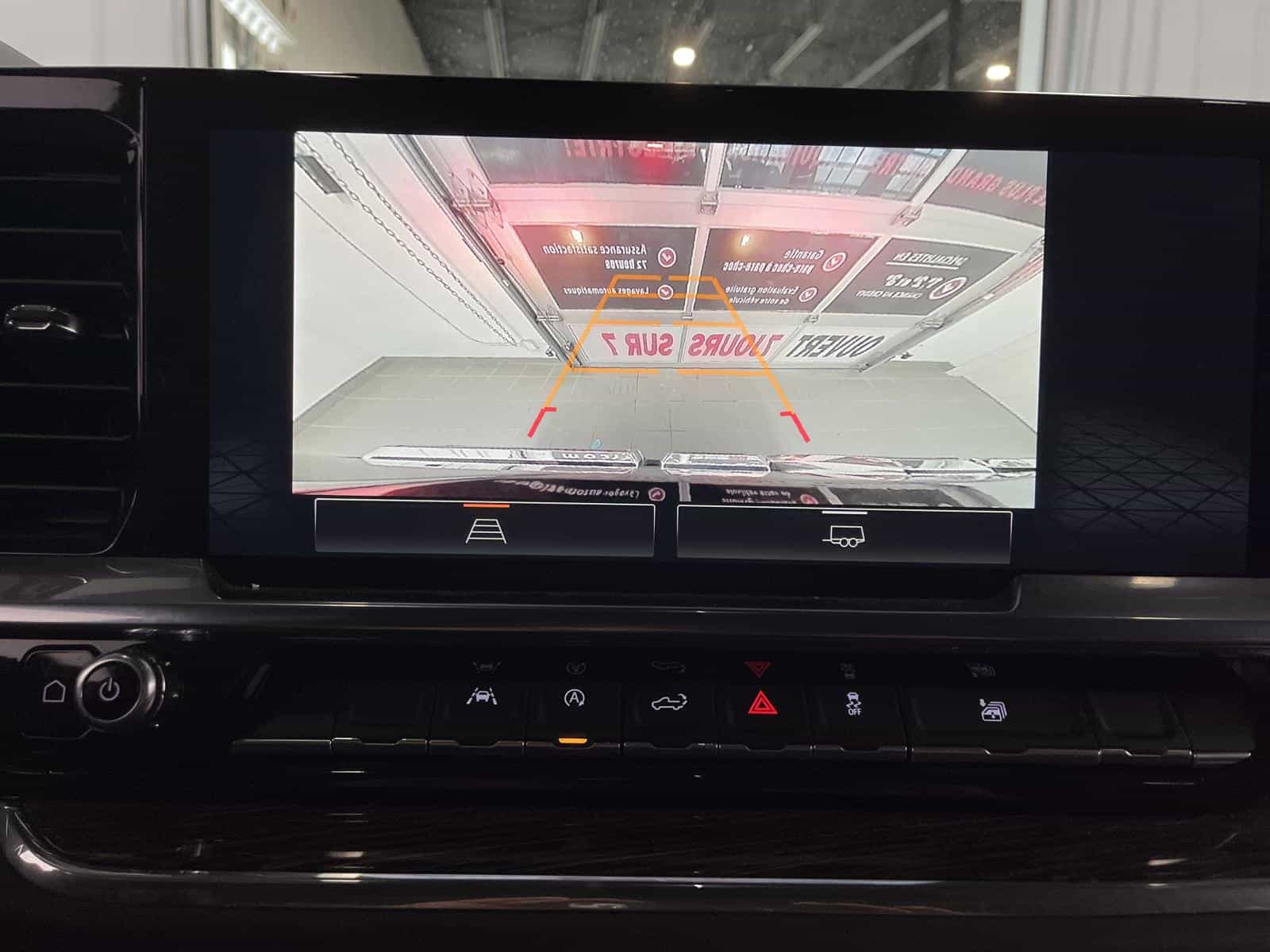 2024 GMC Sierra 1500 Elevation - Image 21