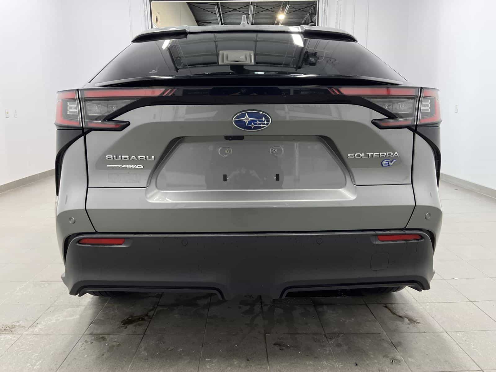 2023 Subaru Solterra XLE - Image 4