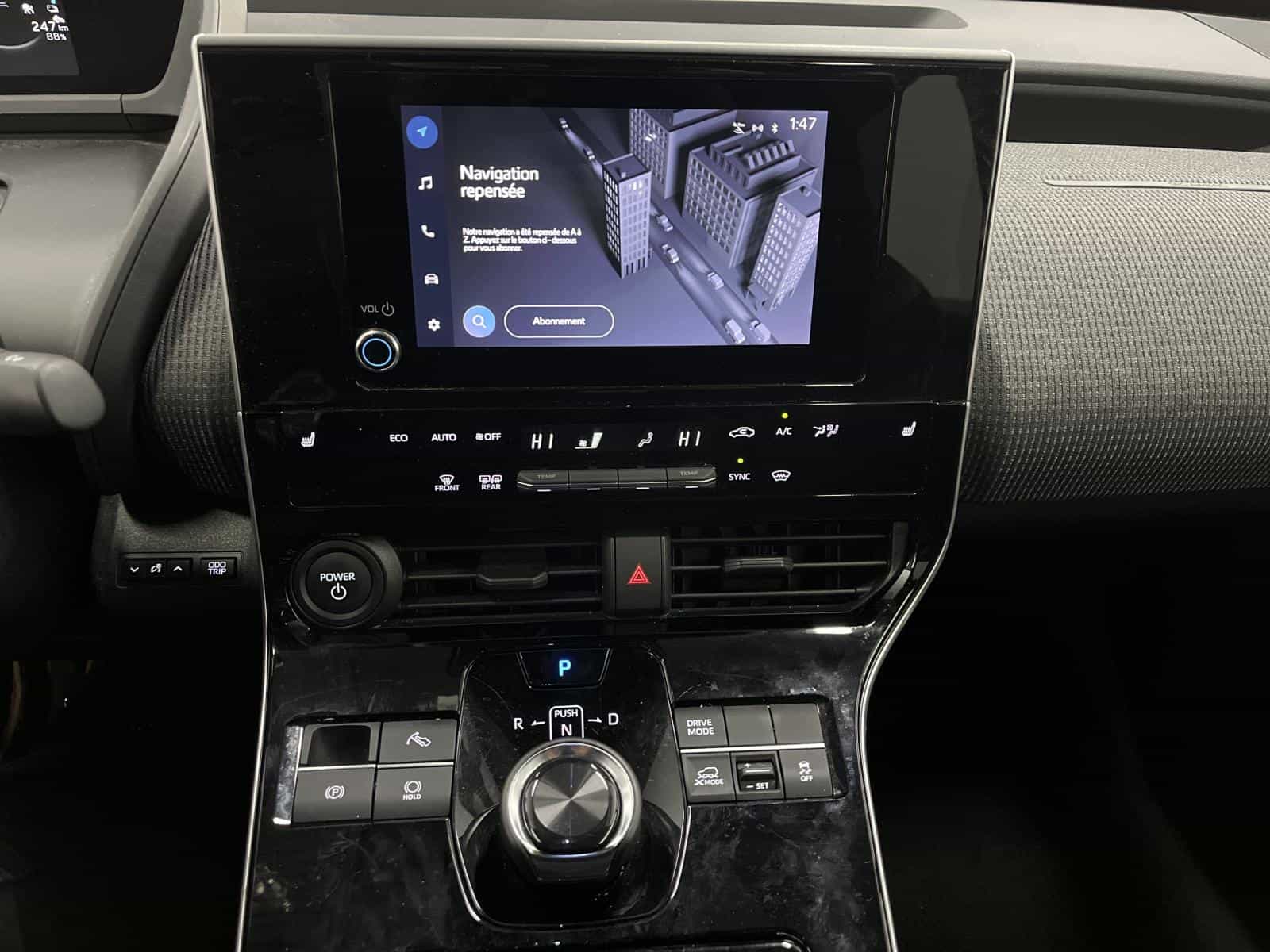 2023 Subaru Solterra XLE - Image 16