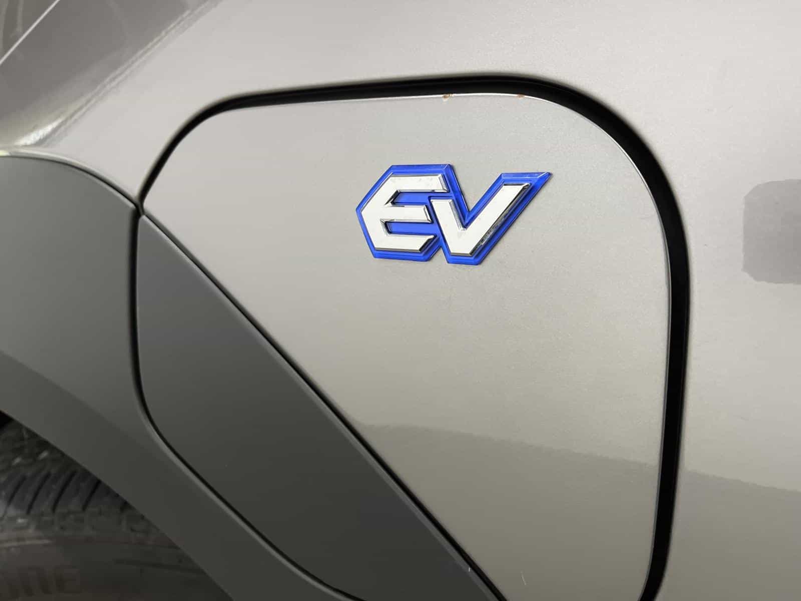 Image 21 Subaru Solterra XLE 2023