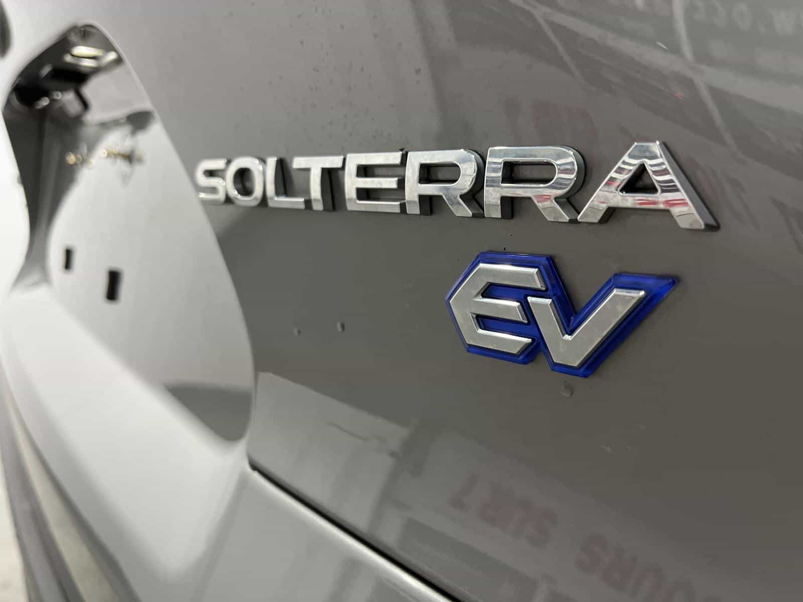 2023 Subaru Solterra XLE - Image 24
