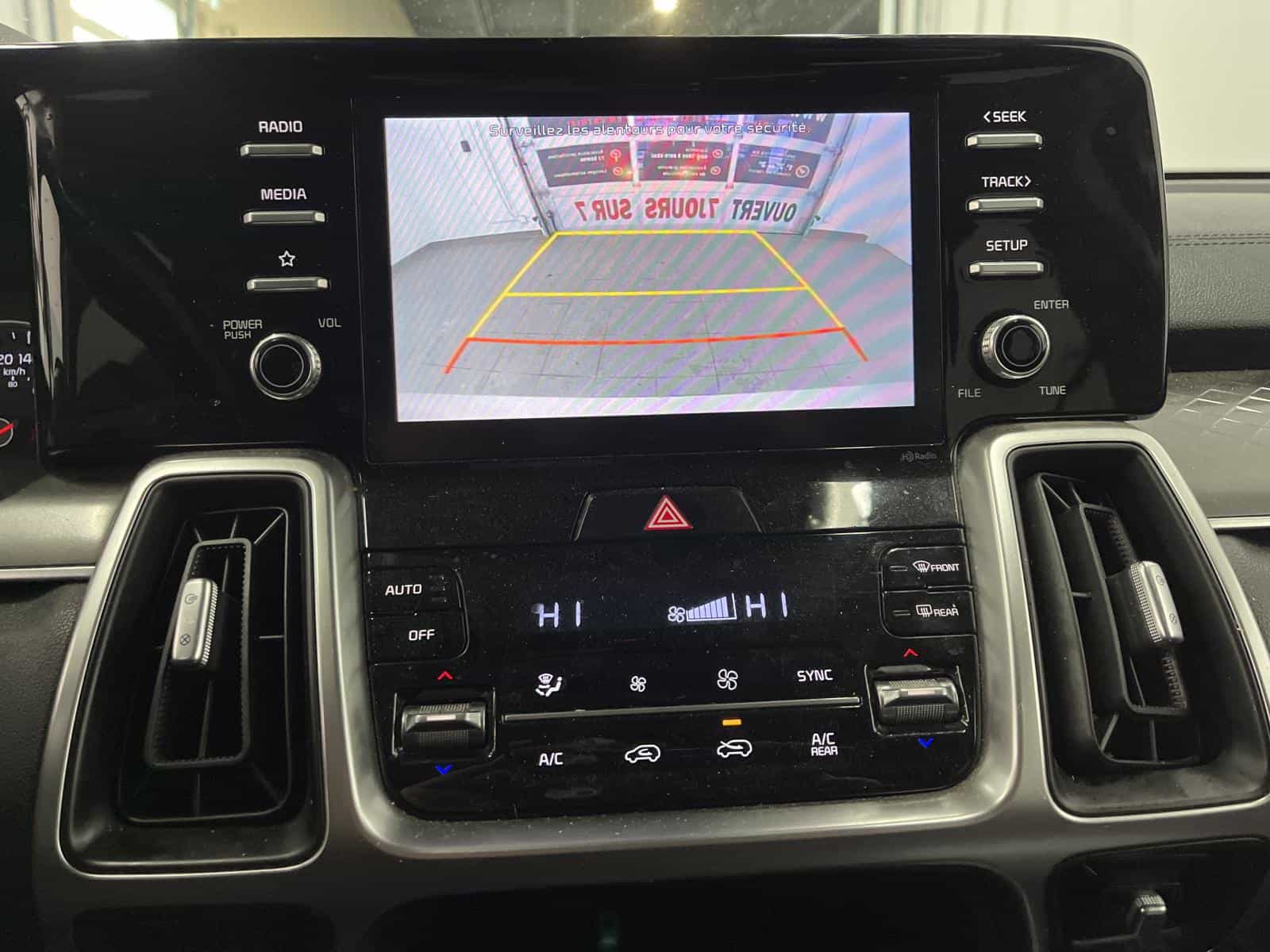 2021 Kia Sorento LX+ - Image 22