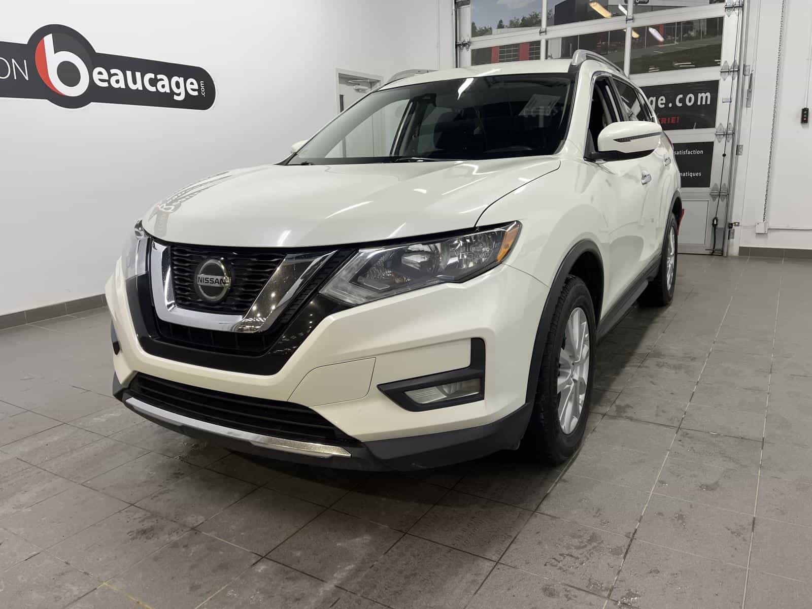 2020 Nissan Rogue SV - Image 1