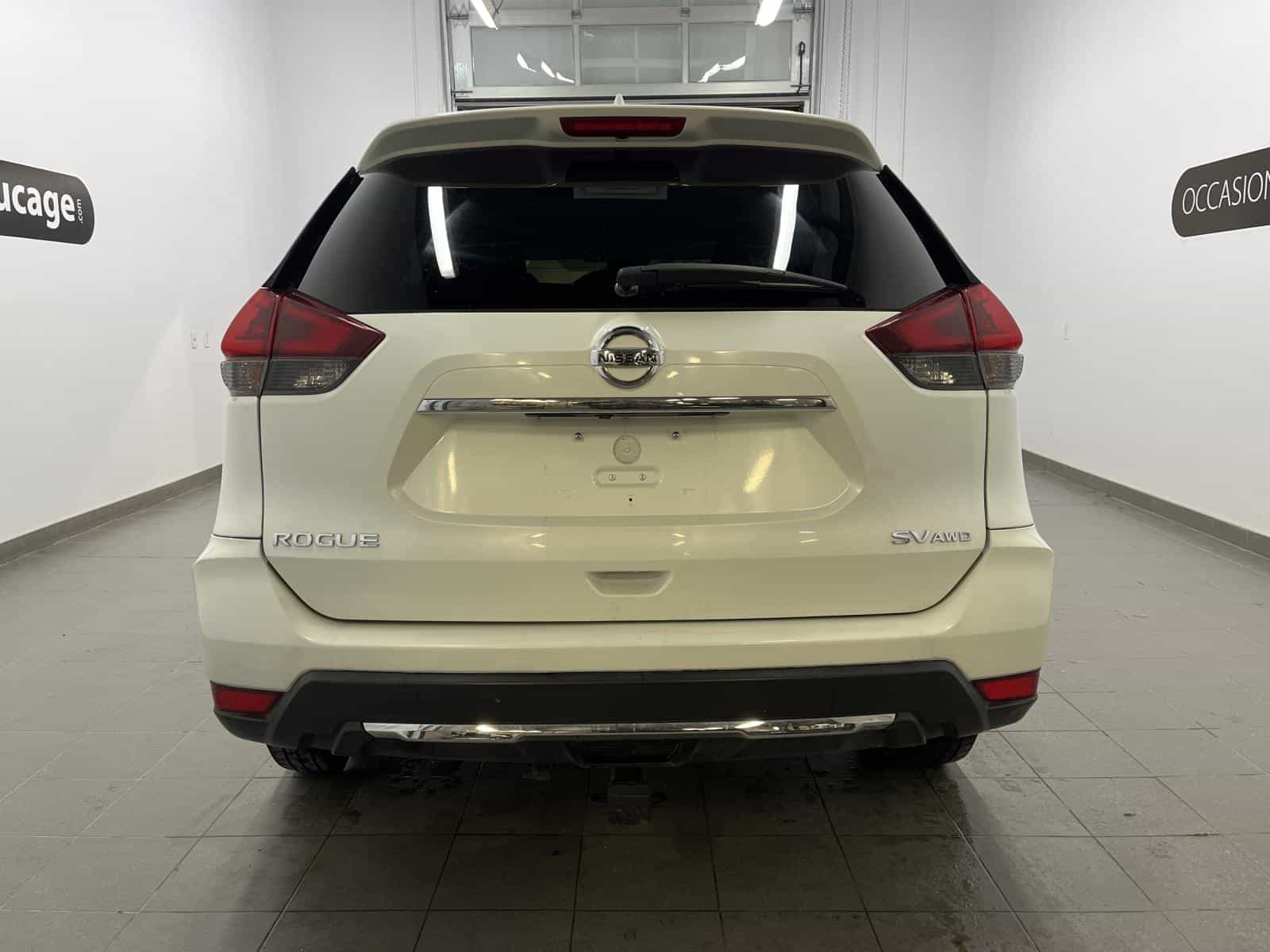 2020 Nissan Rogue SV - Image 4