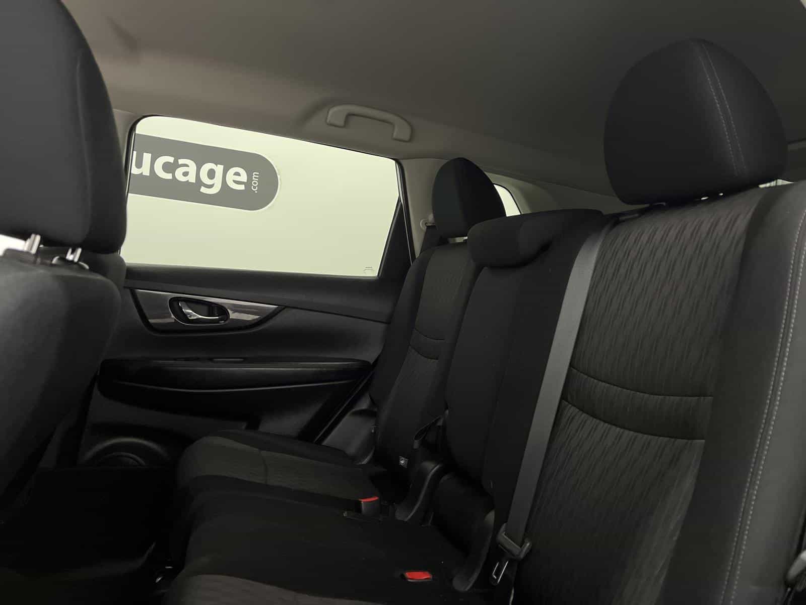 Image 10 Nissan Rogue SV 2020