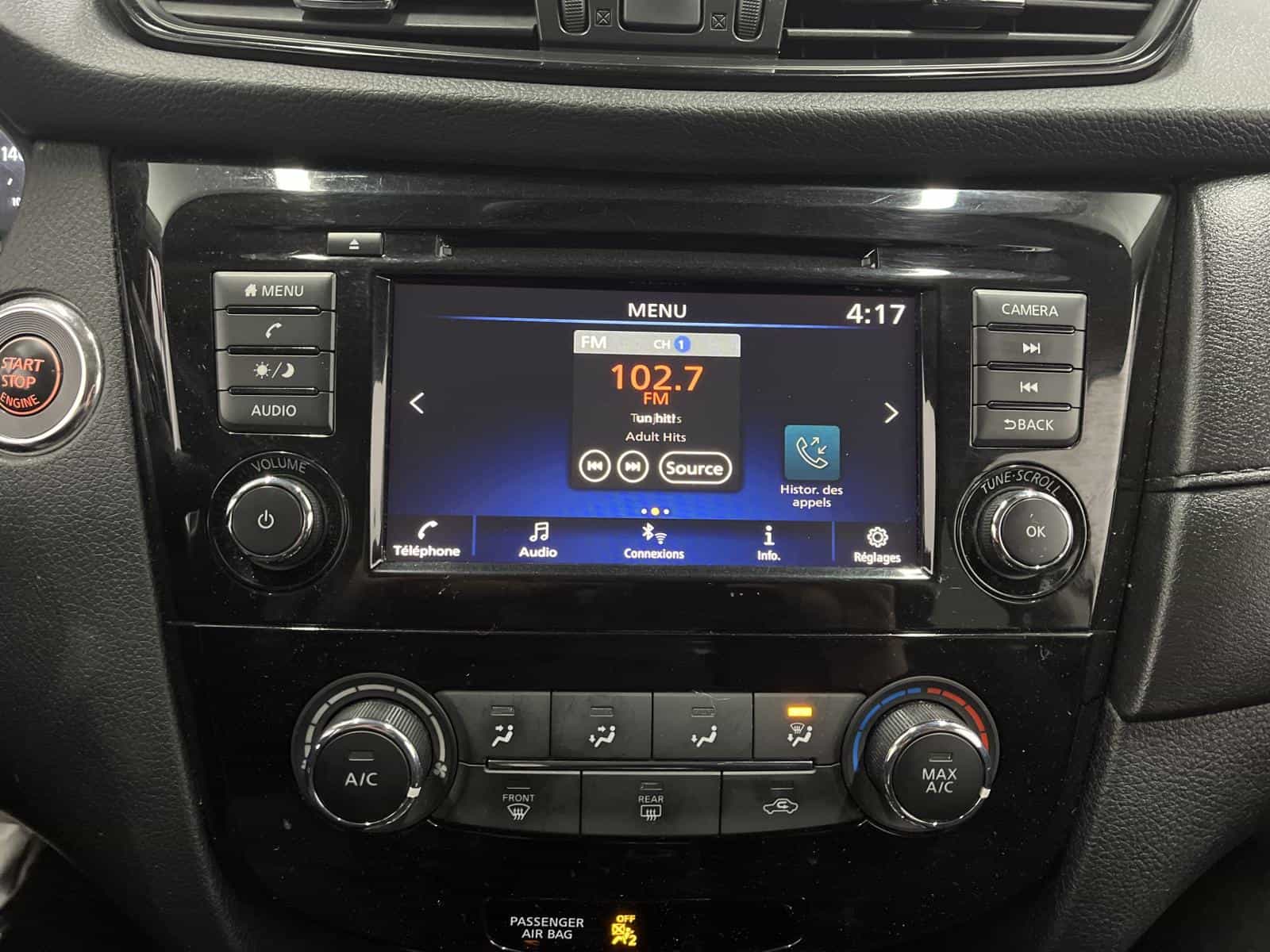 2020 Nissan Rogue SV - Image 17