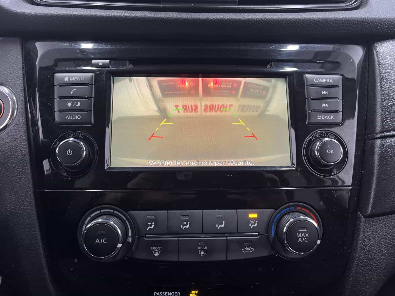 2020 Nissan Rogue SV - Image 19