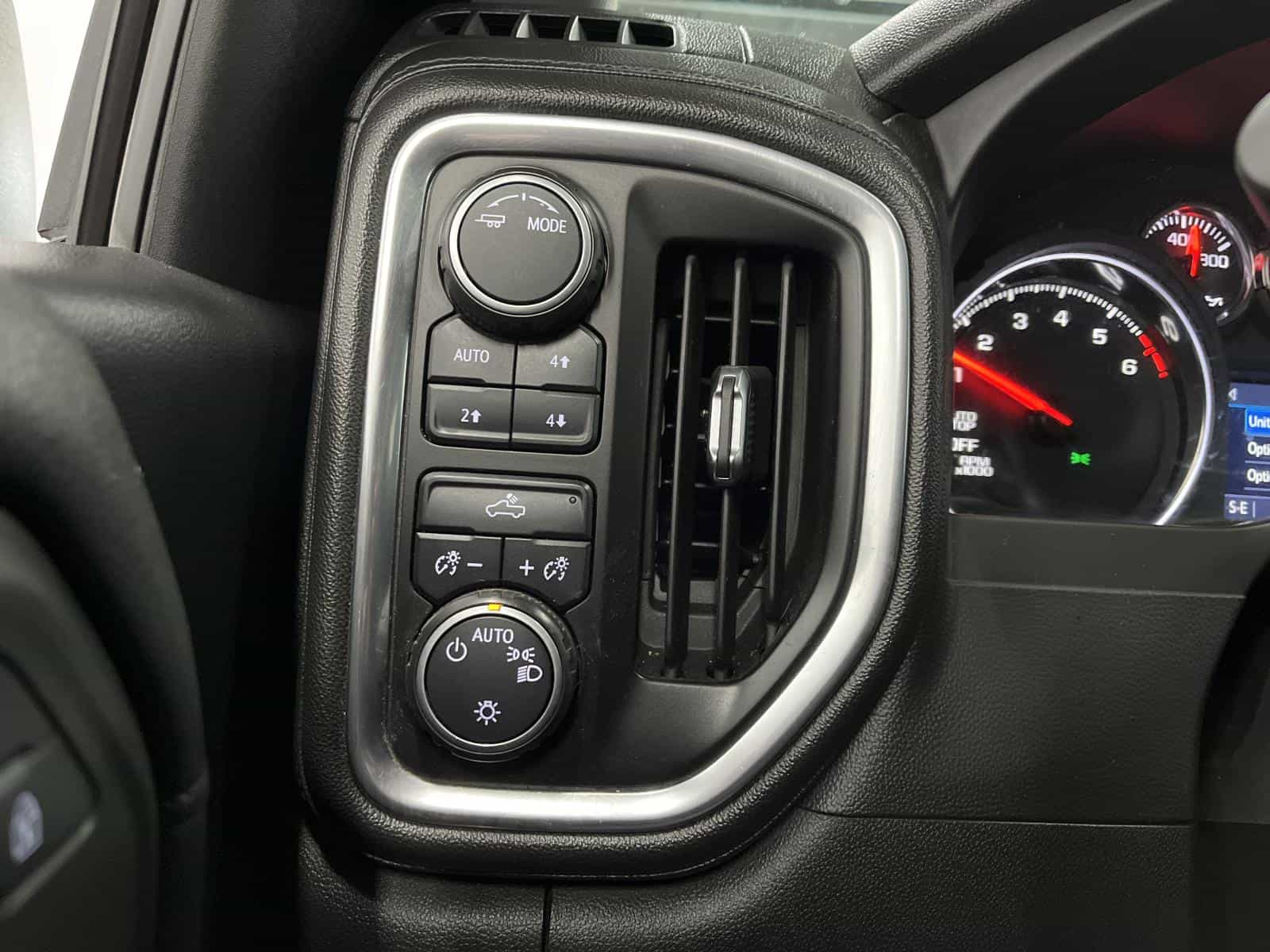 Image 14 Chevrolet Silverado 1500 LT 2020