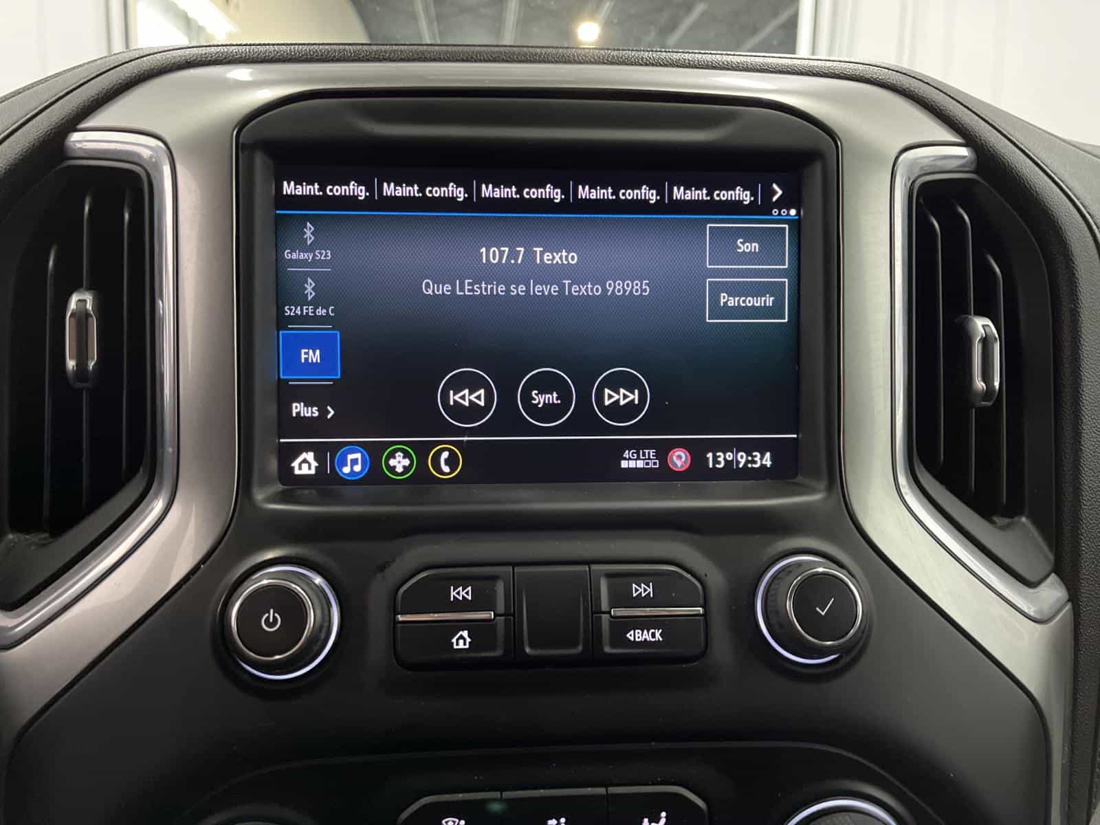 2020 Chevrolet Silverado 1500 LT - Image 19