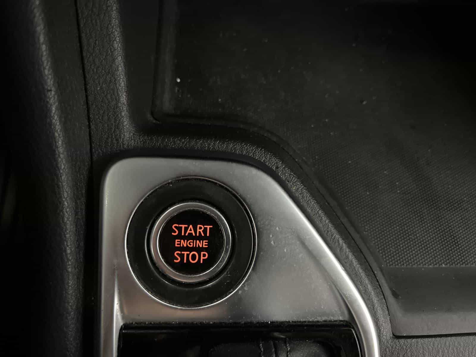 2020 Nissan Sentra SV - Image 12