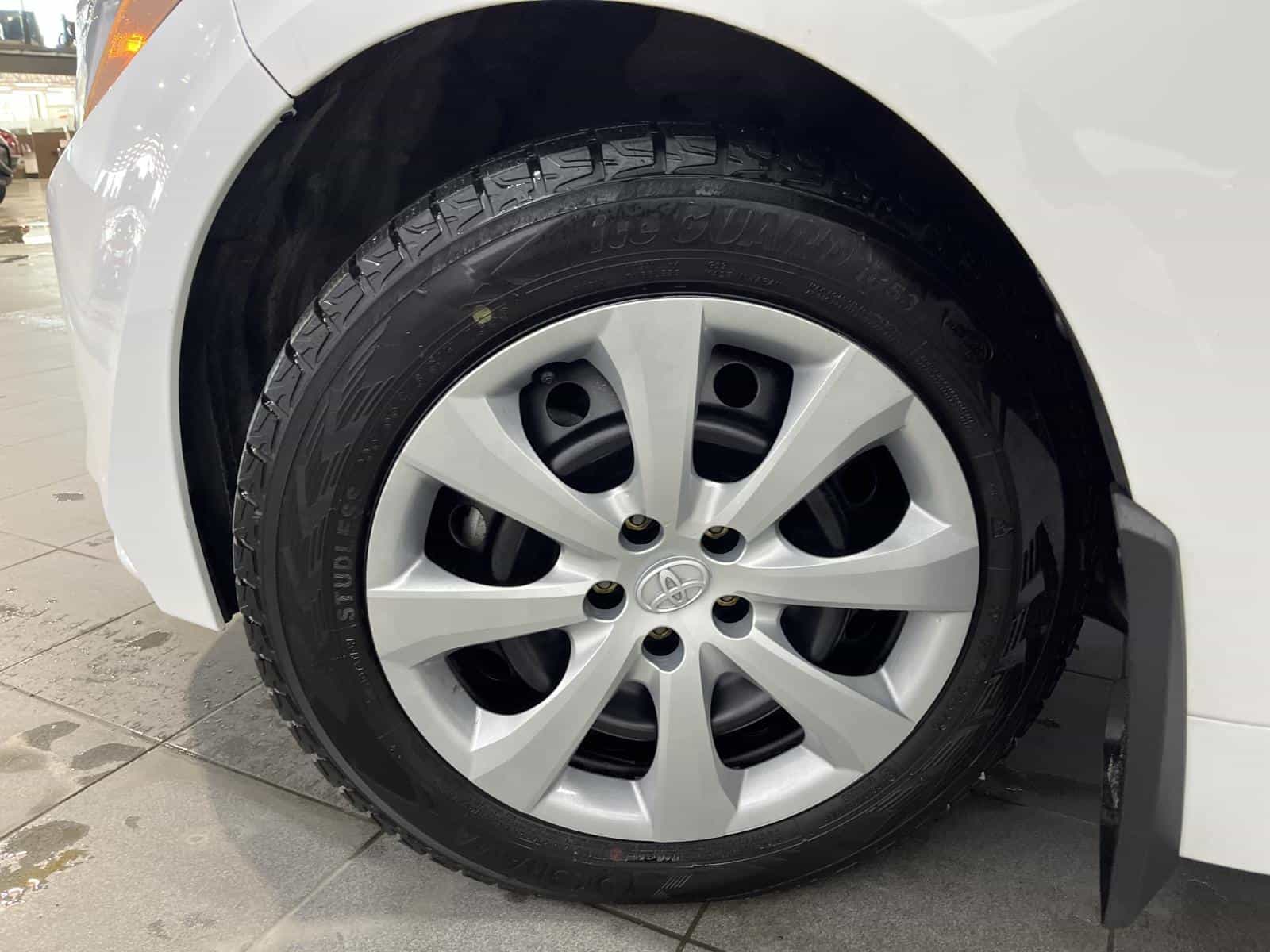 2022 Toyota Corolla - Image 21