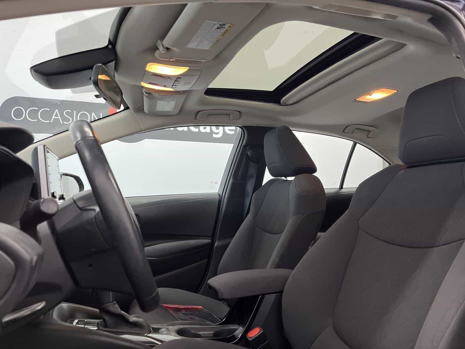 2020 Toyota Corolla LE - Image 8