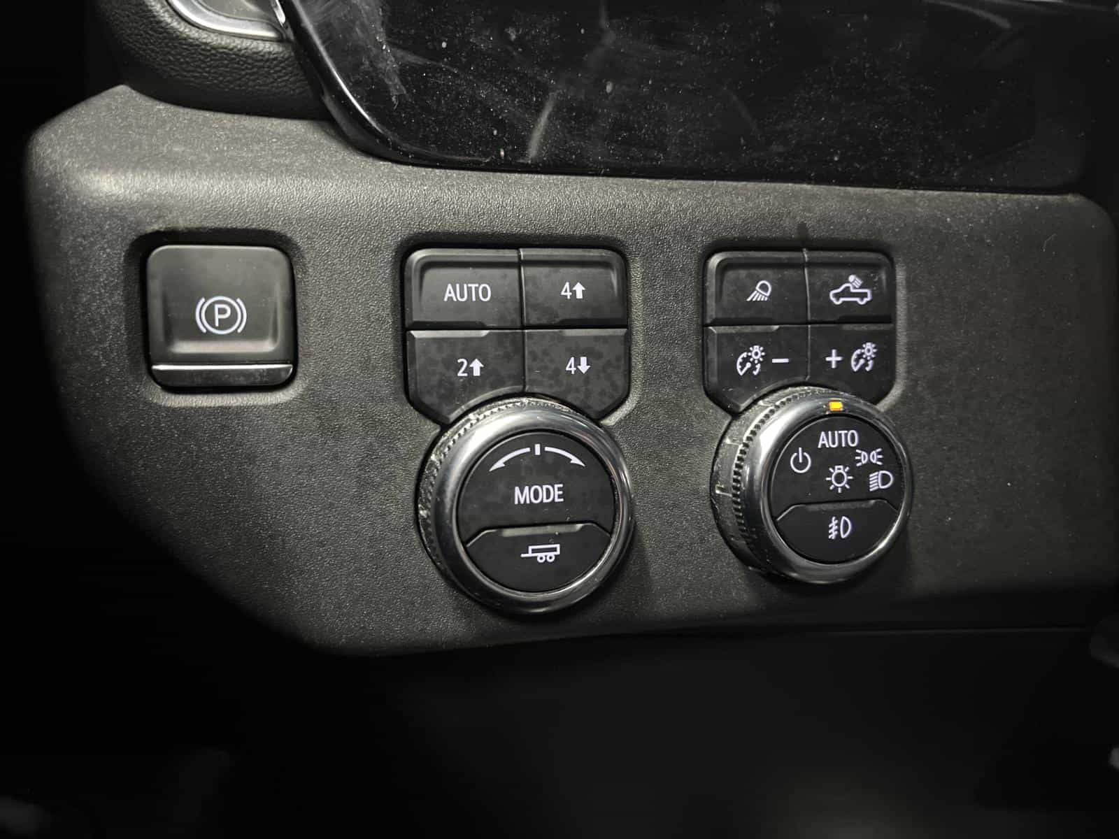 Image 14 GMC Sierra 1500 Elevation 2024