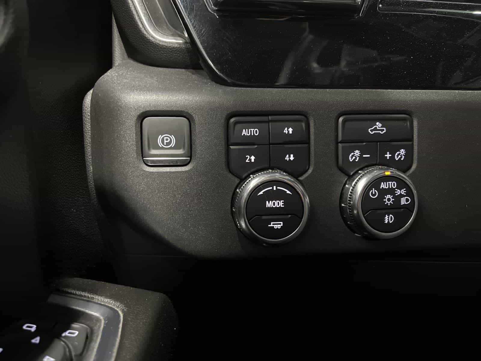 2024 GMC Sierra 1500 Elevation - Image 14