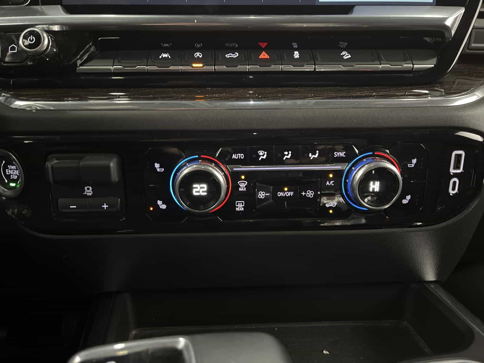 2024 GMC Sierra 1500 Elevation - Image 18