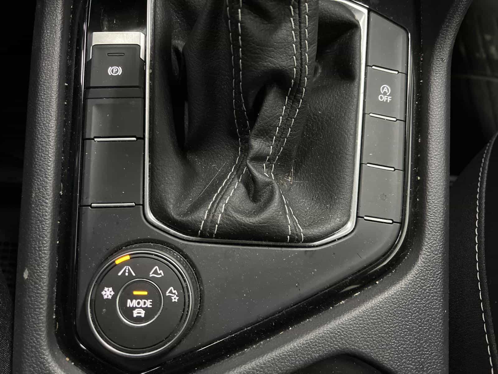 2024 Volkswagen Taos Highline - Image 15