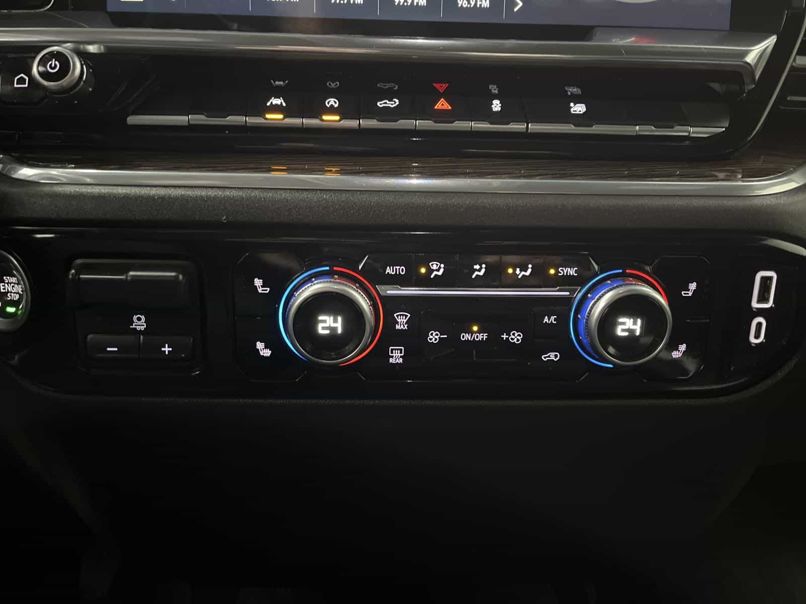 Image 18 GMC Sierra 1500 Elevation 2024