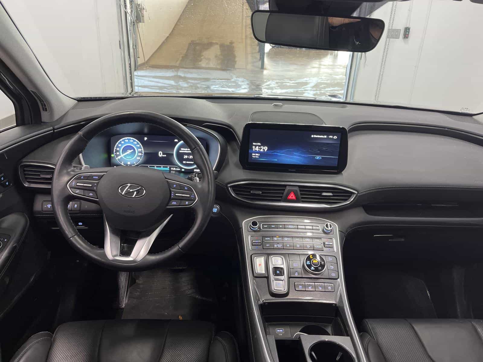 2023 Hyundai Santa Fe Luxury Hybrid - Image 23