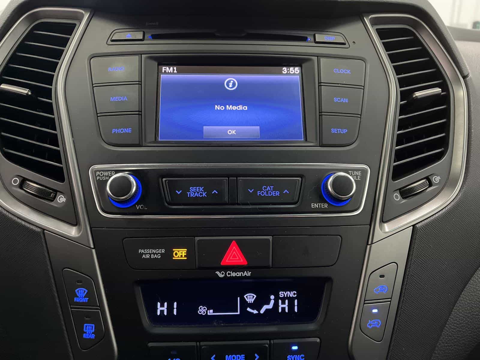 2017 Hyundai Santa Fe Sport Premium - Image 19