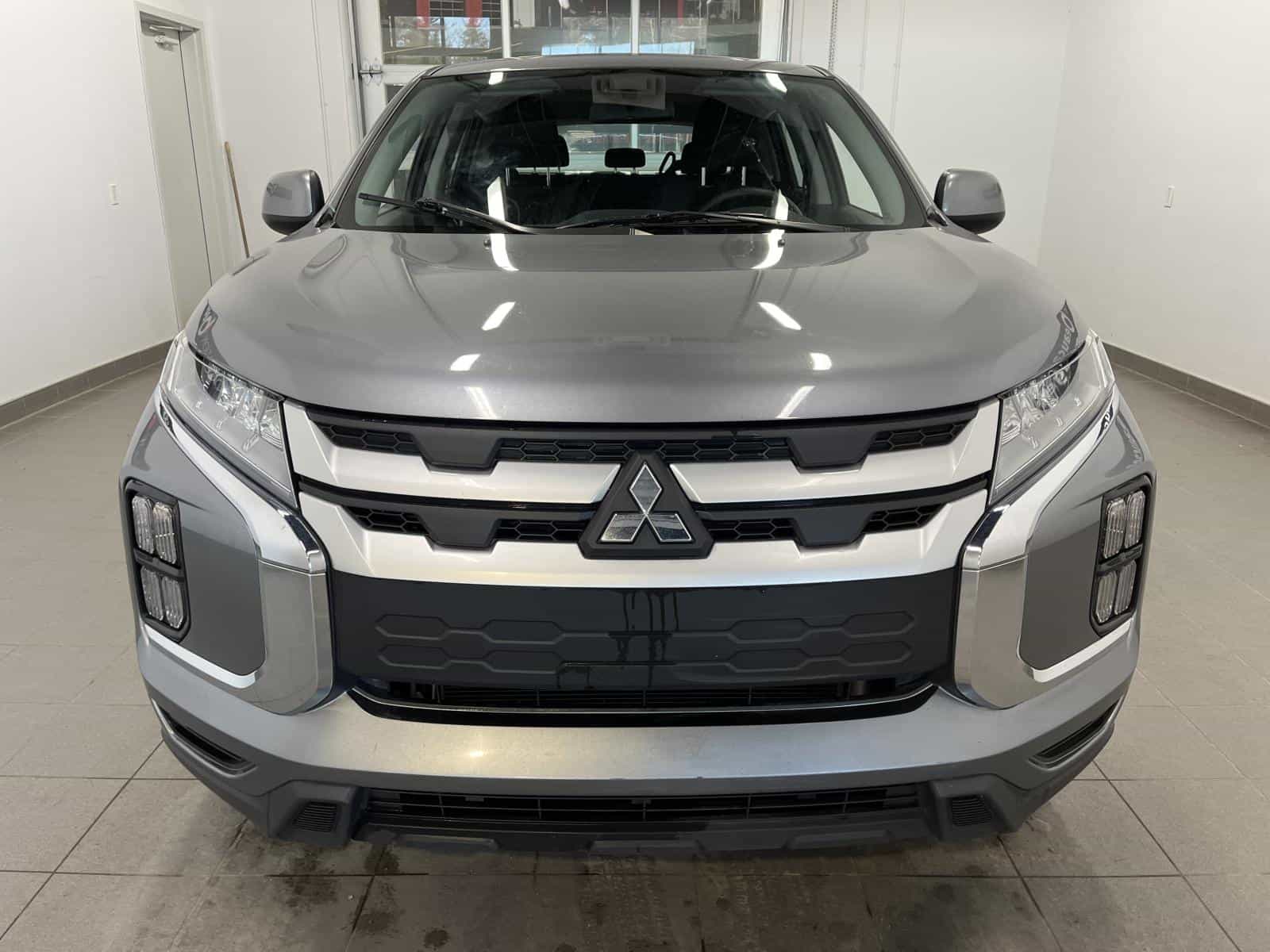 Image 7 Mitsubishi RVR 2023