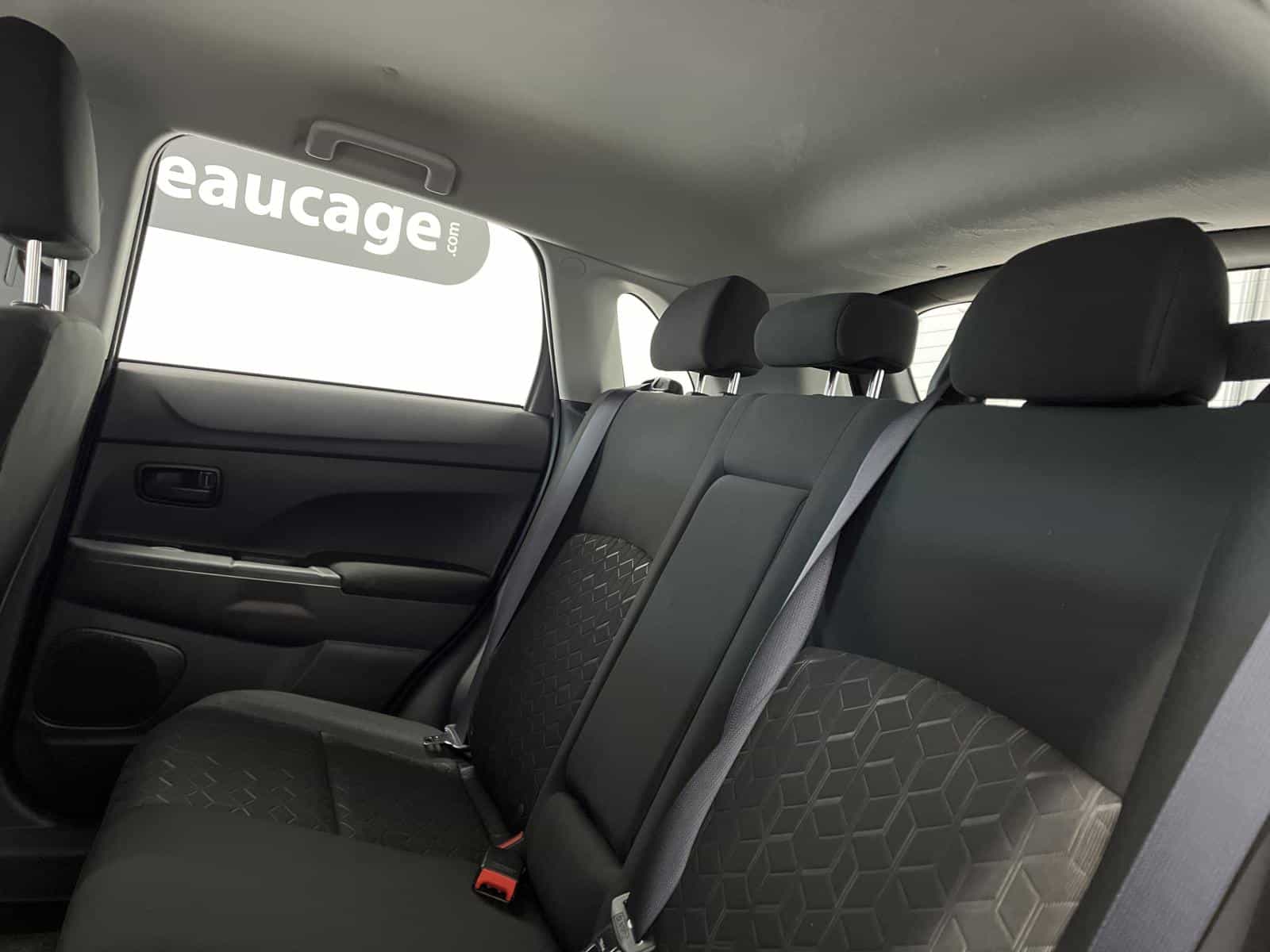 Image 10 Mitsubishi RVR 2023