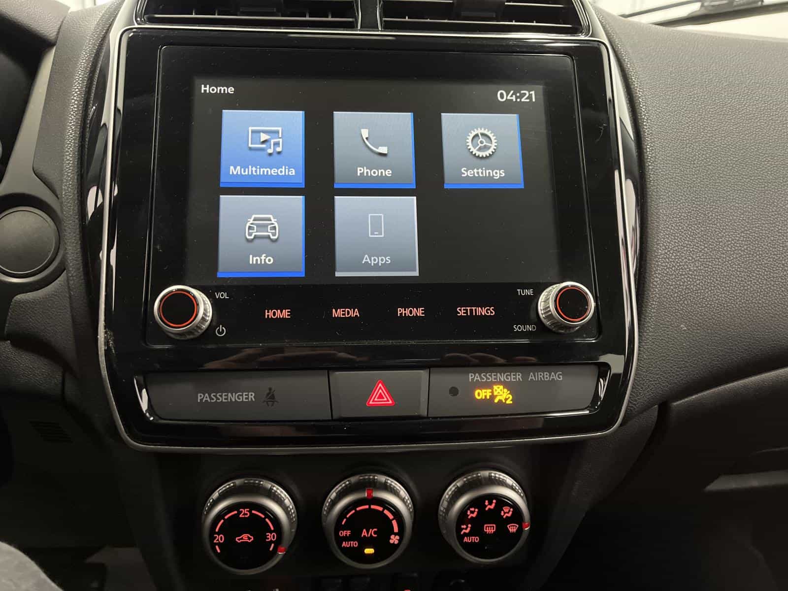 2023 Mitsubishi RVR - Image 16