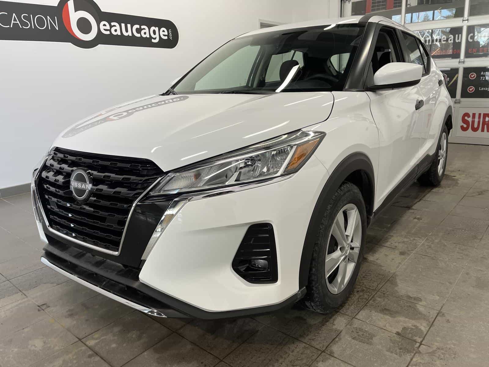 2025 Nissan Kicks Play S - Image 1