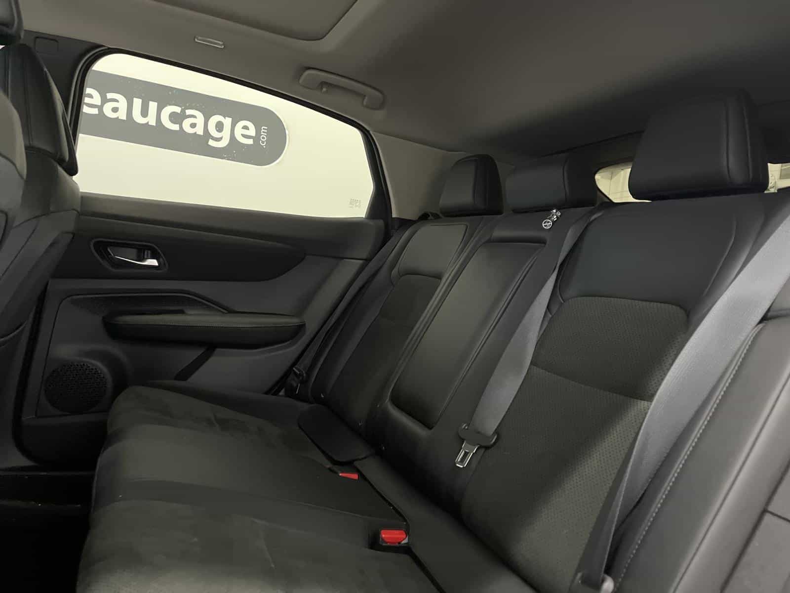 2023 Nissan Ariya Platinum+ - Image 9