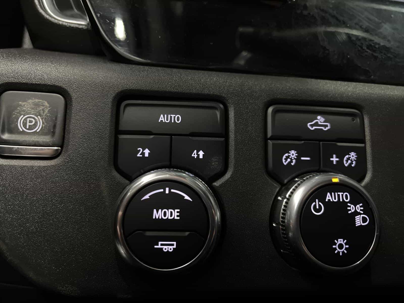 2024 GMC Sierra 1500 SLE - Image 14