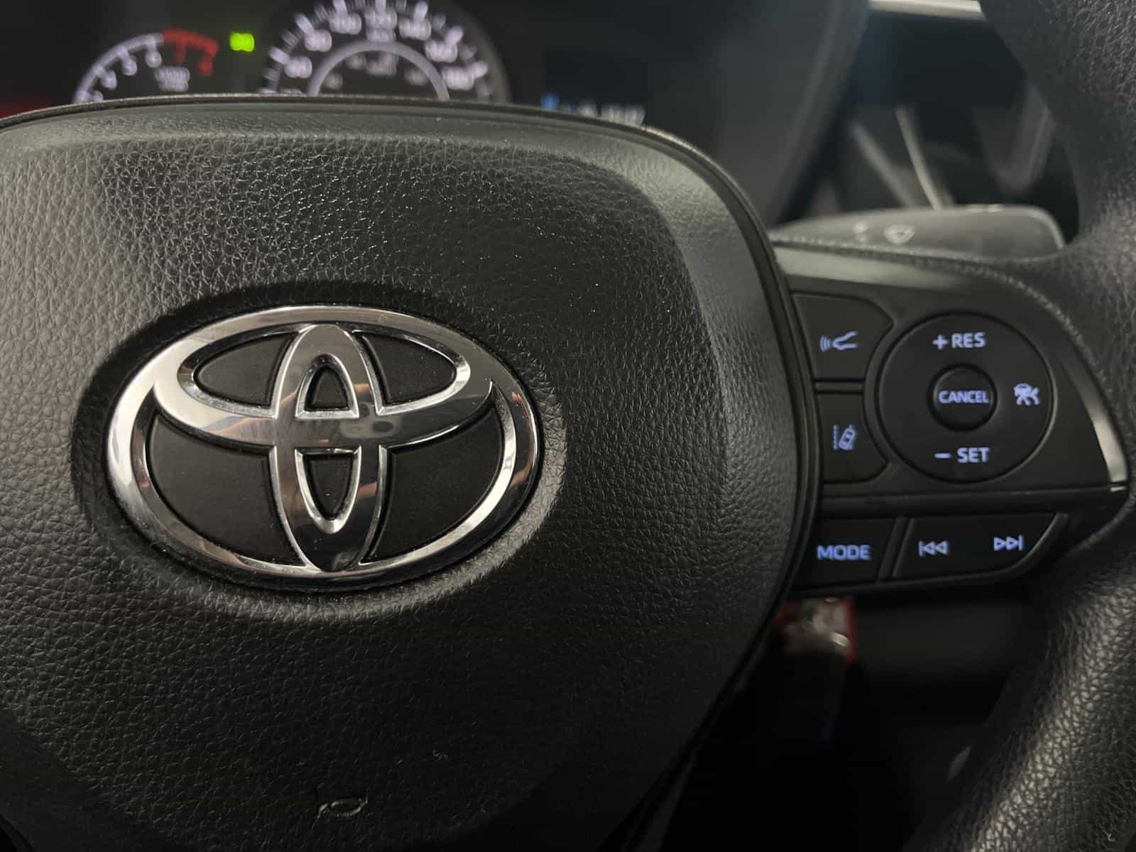 Image 15 Toyota Corolla L 2022