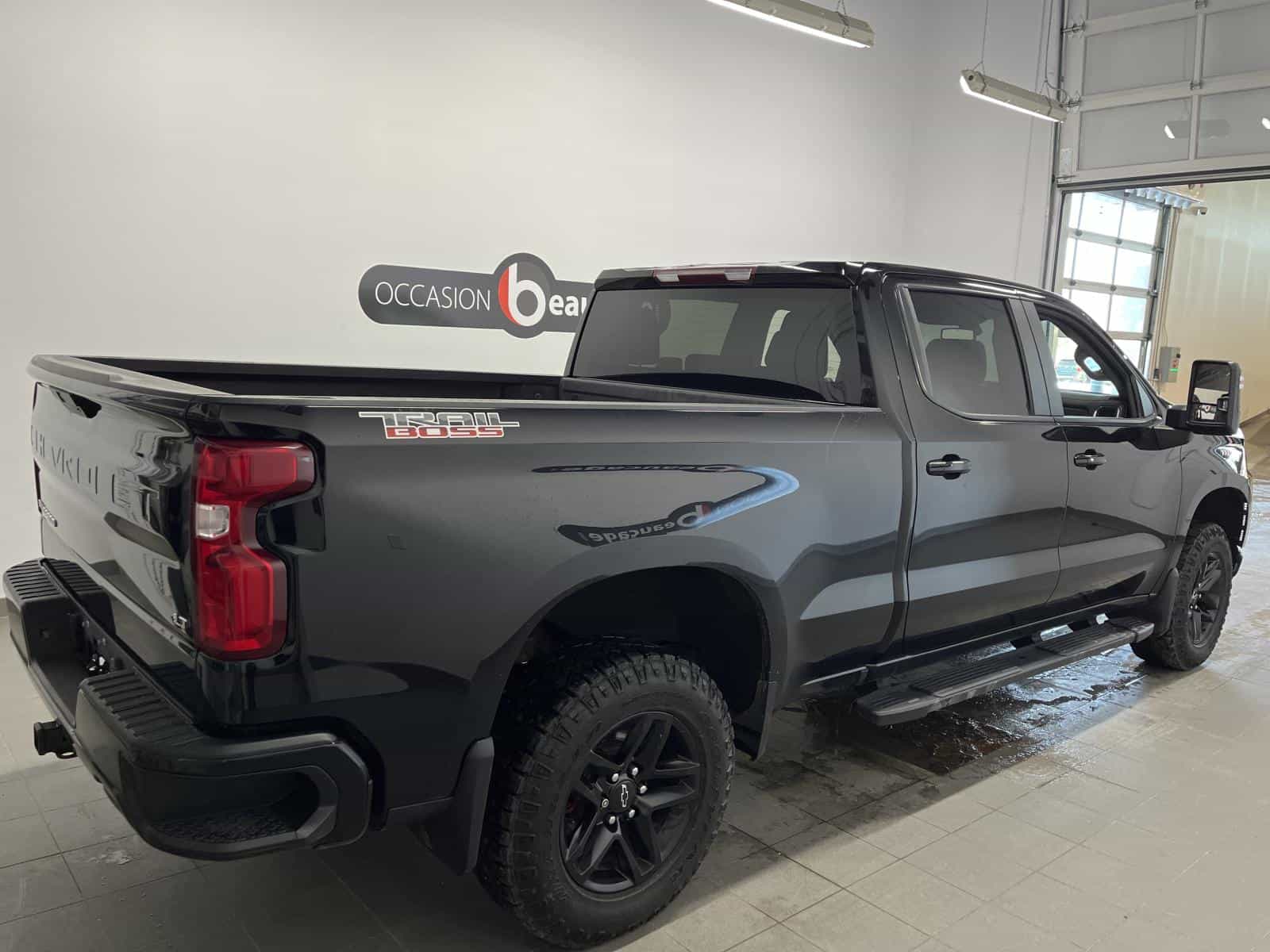 2022 Chevrolet Silverado 1500 LTD LT Trail Boss - Image 5