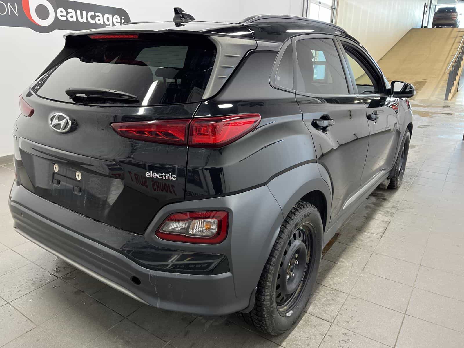 2021 Hyundai Kona EV Preferred - Image 5