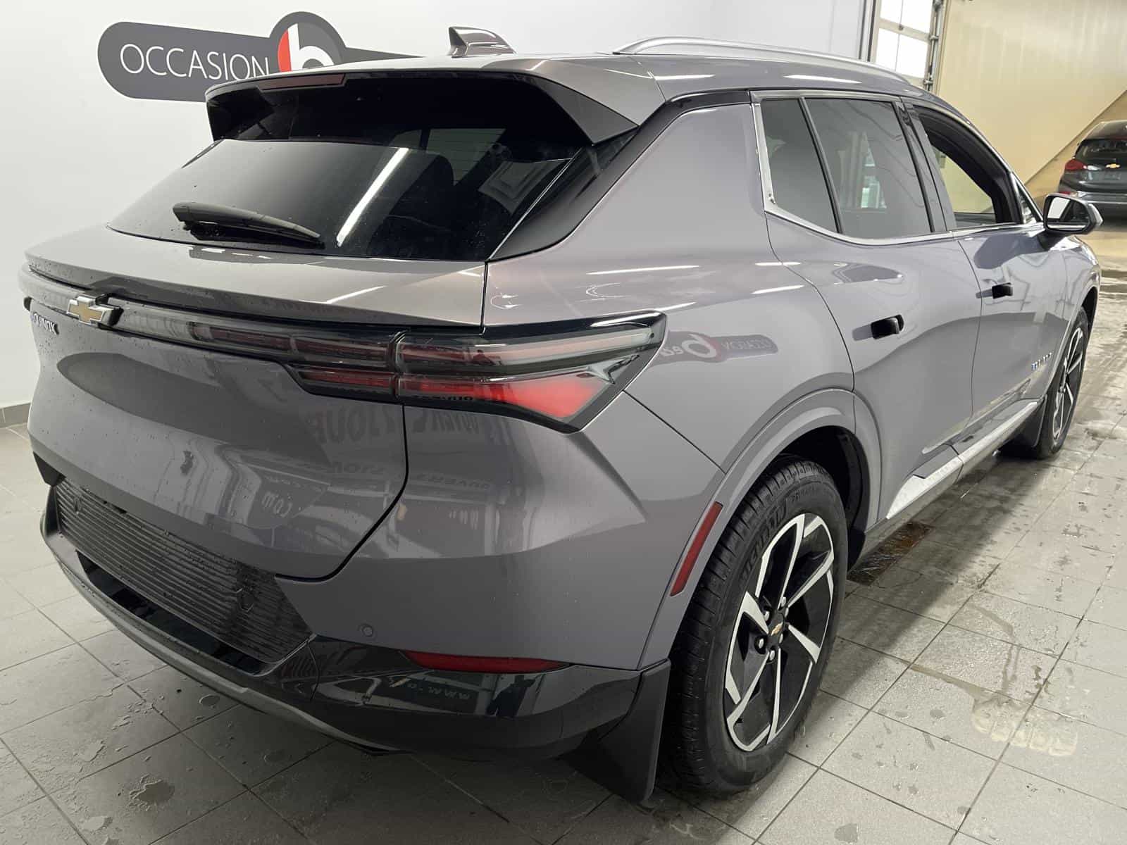 2024 Chevrolet Equinox EV 2LT - Image 5