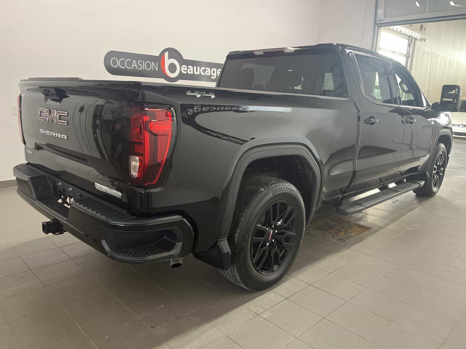 2024 GMC Sierra 1500 Elevation - Image 5