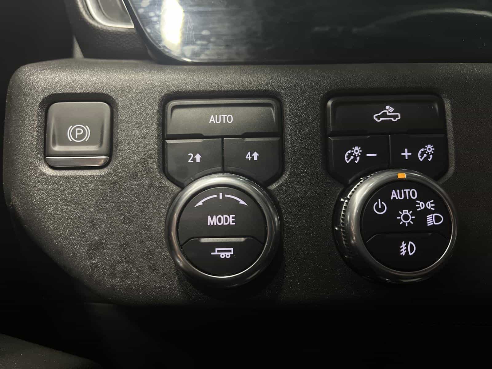 2024 GMC Sierra 1500 Elevation - Image 14