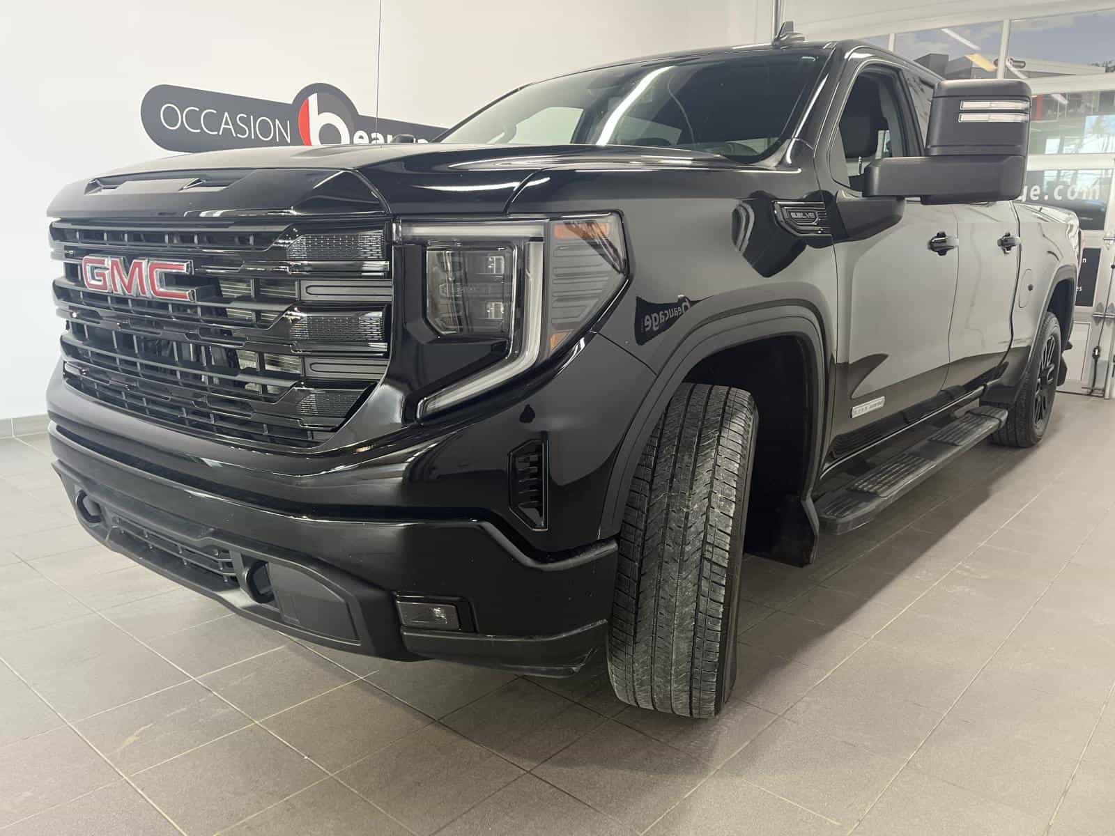 2024 GMC Sierra 1500 Elevation - Image 1
