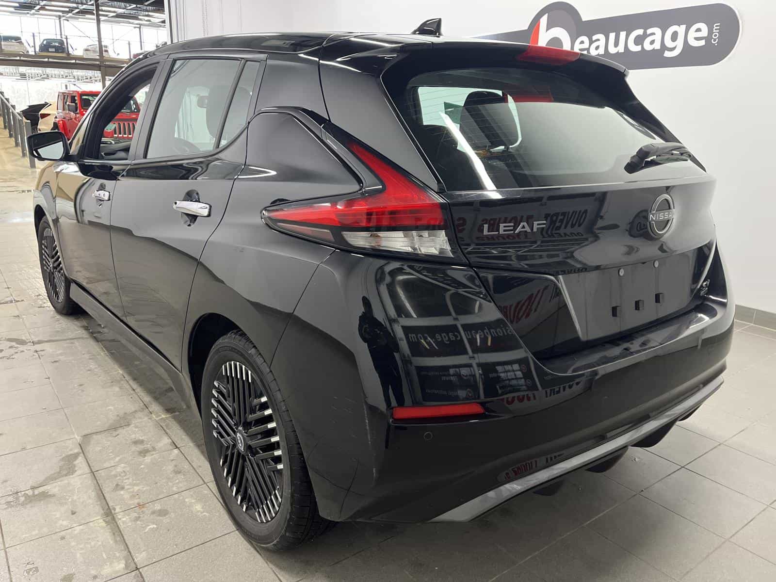 2024 Nissan Leaf SV Plus - Image 3