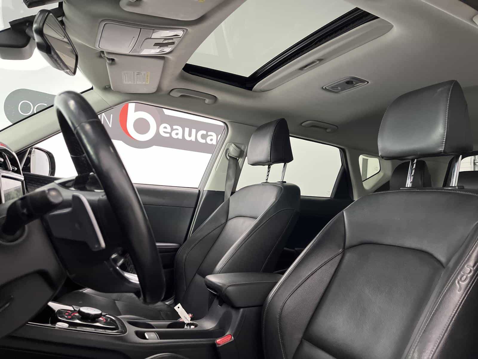 Image 8 Kia Soul EV Limited 2022