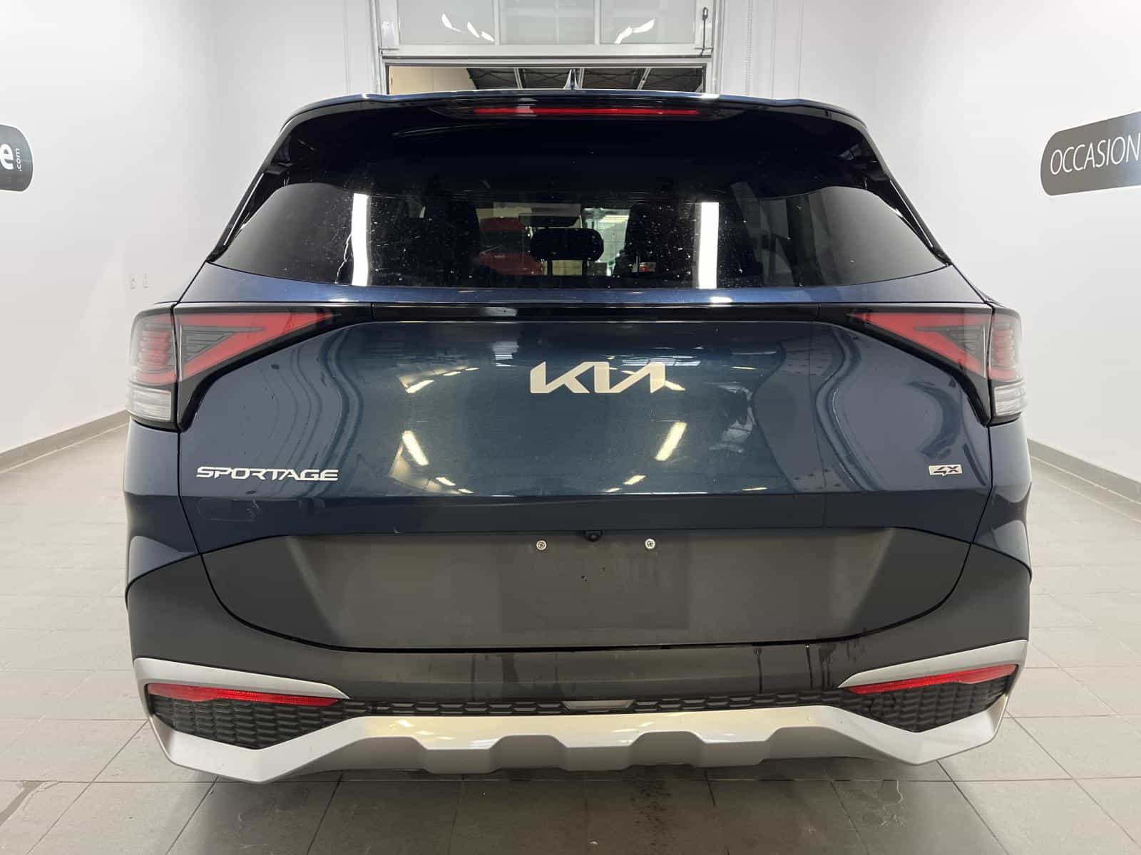 2023 Kia Sportage LX - Image 4