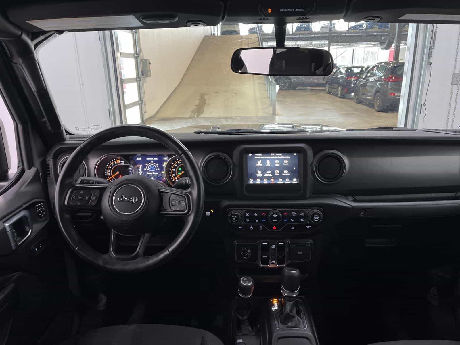 Image 22 Jeep Gladiator Sport S 2021