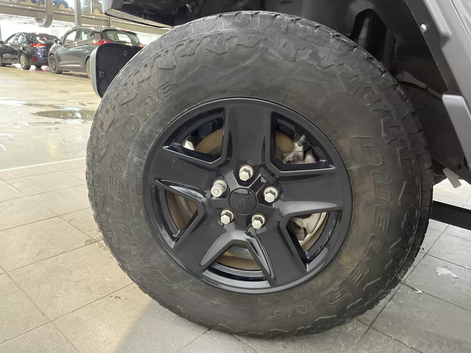 2021 Jeep Gladiator Sport S - Image 24