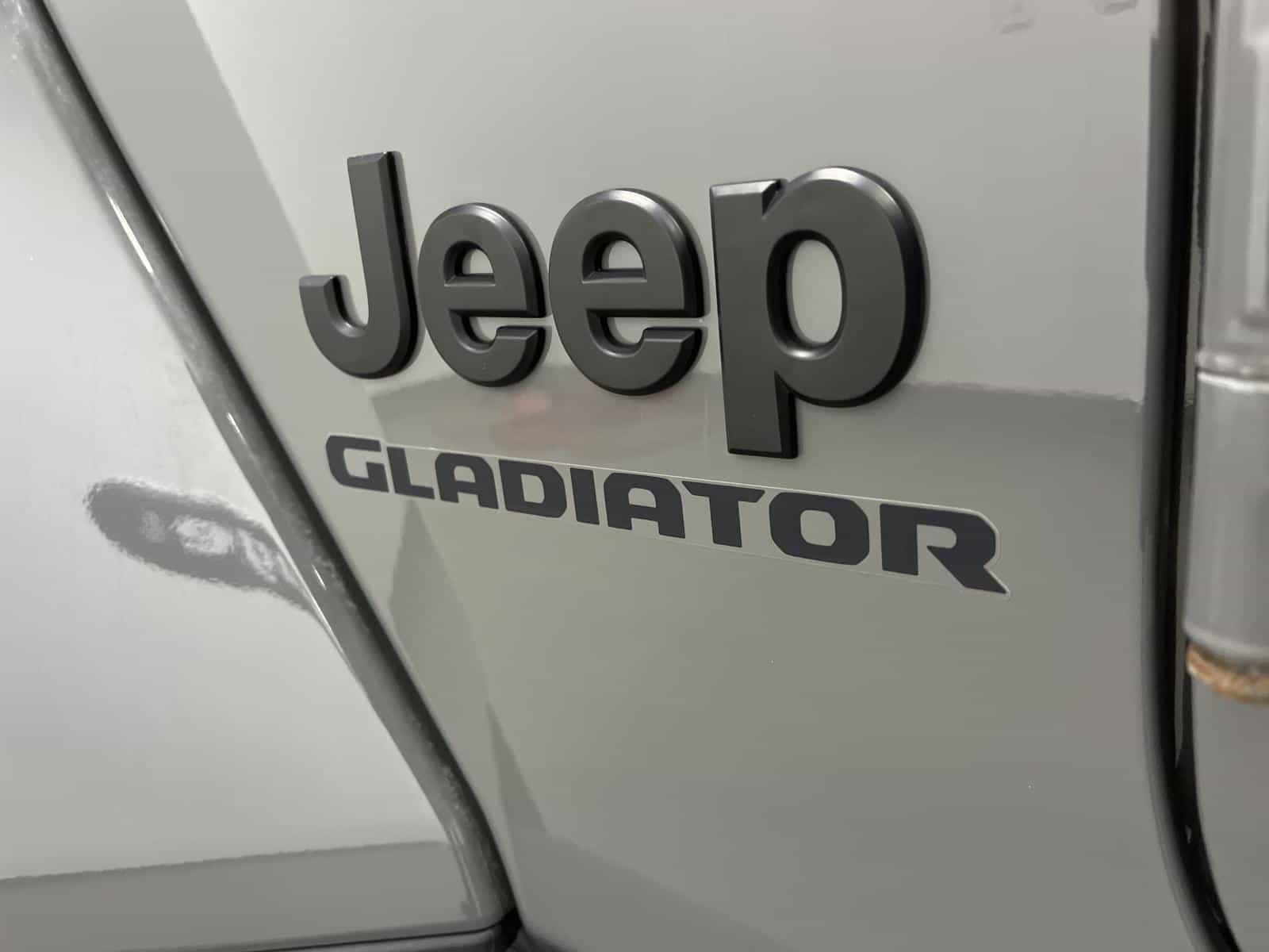 2021 Jeep Gladiator Sport S - Image 26