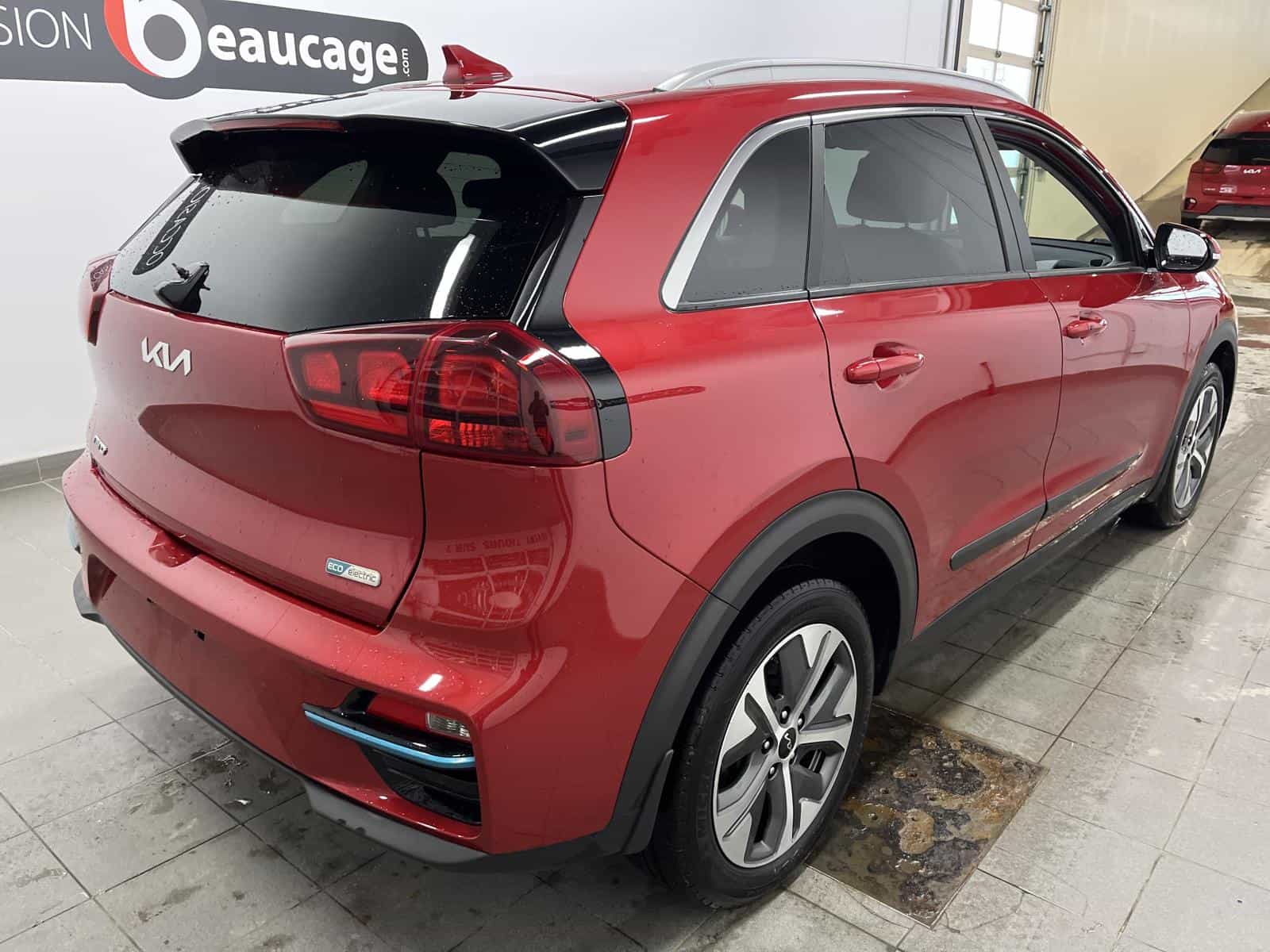 2022 Kia Niro EV EX - Image 5