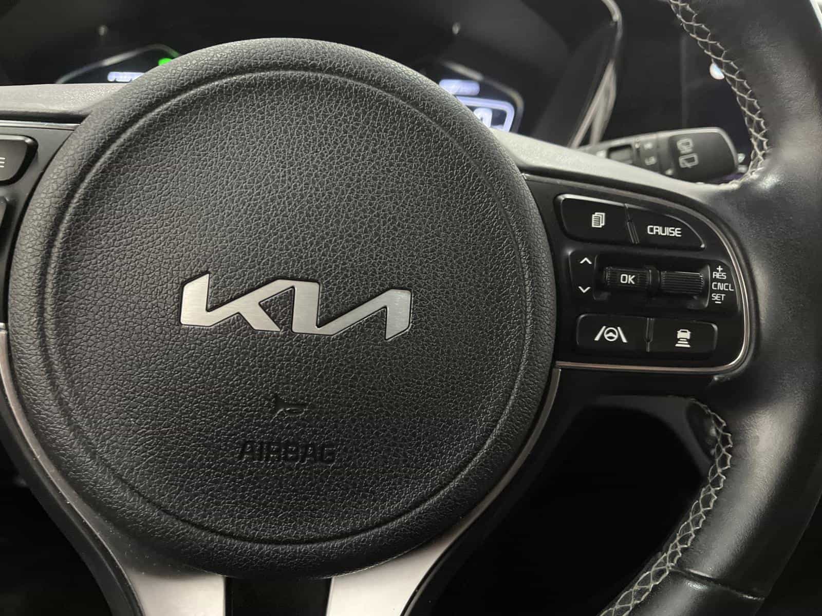 2022 Kia Niro SX Touring Plug-In - Image 16