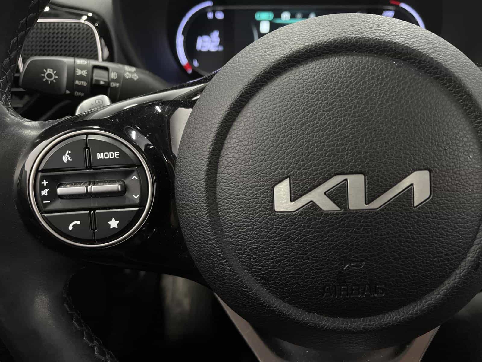 2023 Kia Soul EV Limited - Image 14